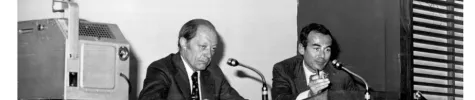 Photo de Jacques Leauté, directeur de l'ICP, avec Robert Badinter